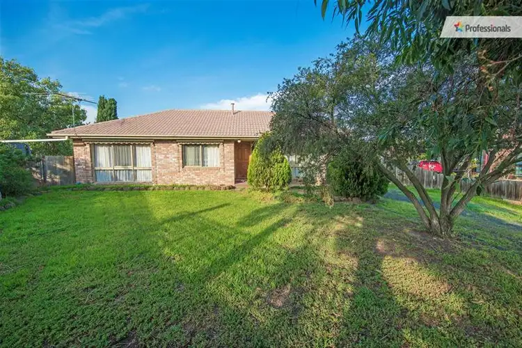 Second view of Homely house listing, 2 Hare Court, Darley VIC 3340