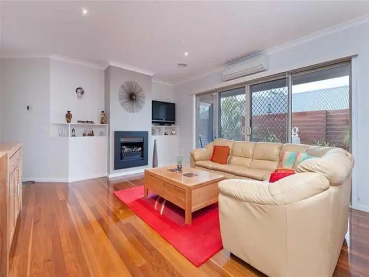 Sixth view of Homely house listing, 10 Kookaburra Close, Sunbury VIC 3429
