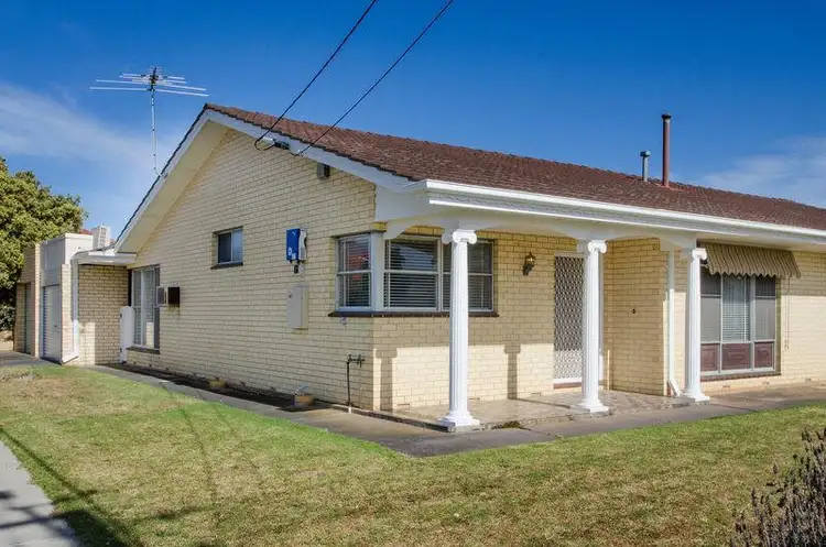 1 Roban Street, West Beach SA 5024