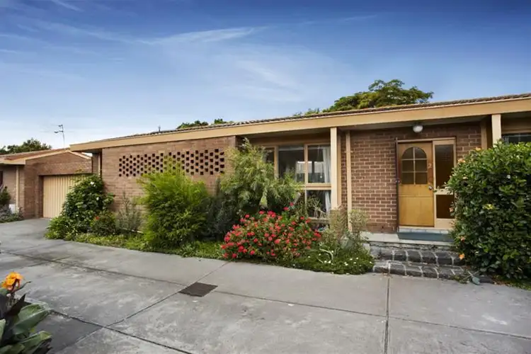 Main view of Homely unit listing, 2/11 Robinson Road, Hawthorn VIC 3122