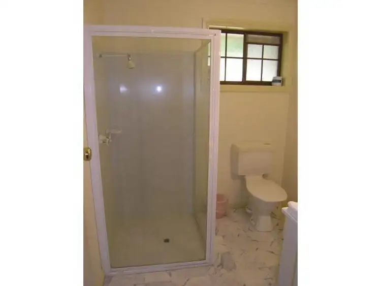 Sixth view of Homely unit listing, 4/1-5 Racecourse Road, Bright VIC 3741