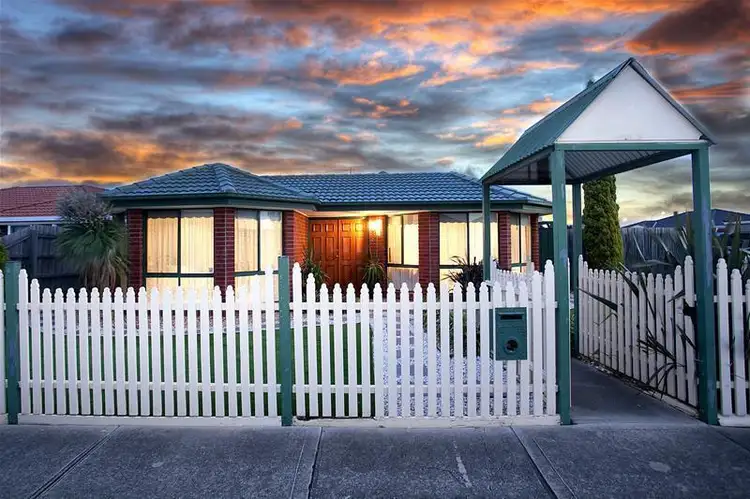 8 Marlock Way, Delahey VIC 3037
