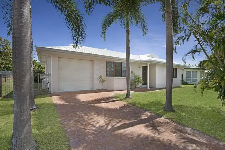 27 Feeney Avenue, Rasmussen QLD 4815