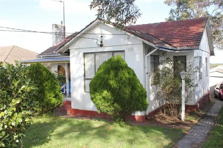 Main view of Homely house listing, 1 Lilly Pilly Avenue, Doveton VIC 3177