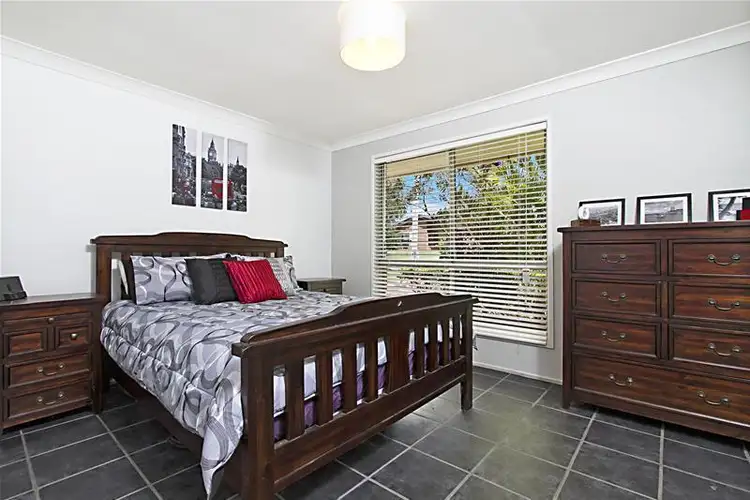 16 Landsborough Street, Rochedale South QLD 4123