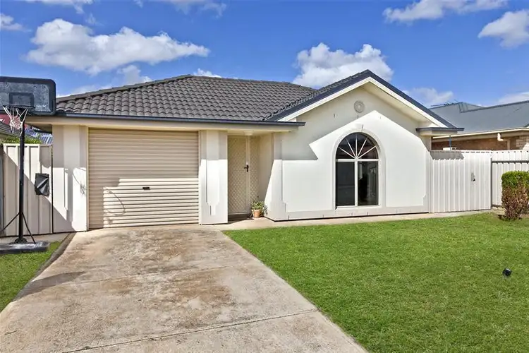 16 Librandi Street, Munno Para West SA 5115