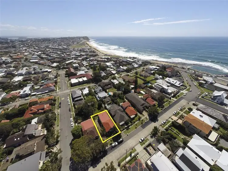 19 Curry Street, Merewether NSW 2291