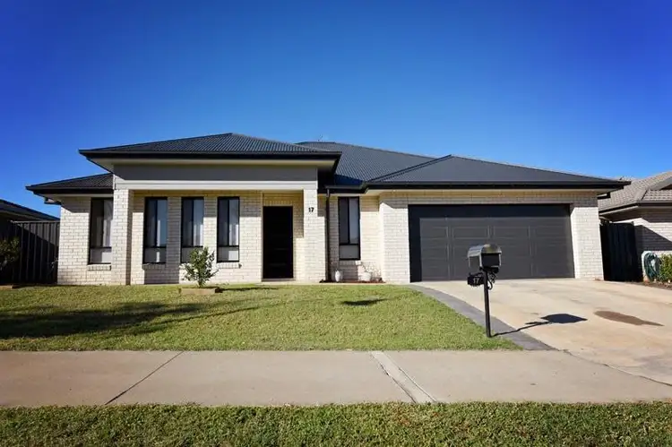 17 Tallowwood Drive, Gunnedah NSW 2380