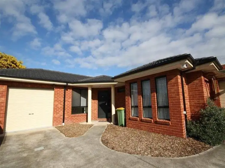 2/34 Treloar Crescent, Braybrook VIC 3019