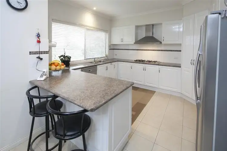 Sixth view of Homely house listing, 2 Manorlane Place, Narre Warren North VIC 3804