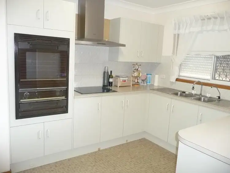 Fifth view of Homely villa listing, 1/7 Casuarina Close, Old Bar NSW 2430