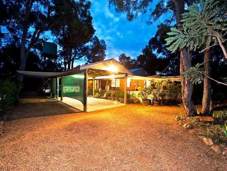 264 Urch Road, Roleystone WA 6111