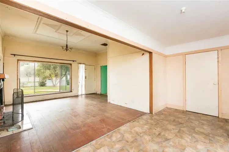 Second view of Homely house listing, 150 Almond Avenue, Mildura VIC 3500