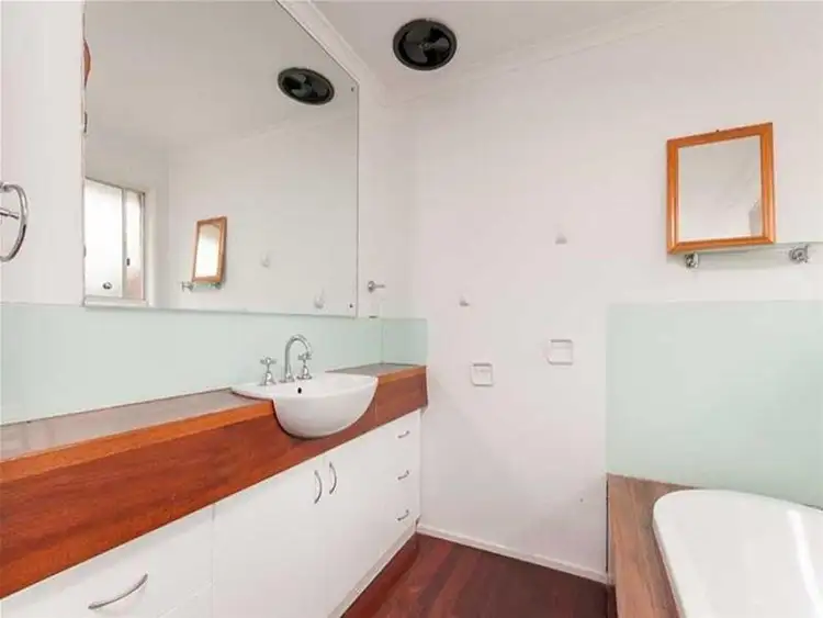 Fifth view of Homely house listing, 11 Darling Court, Sunbury VIC 3429