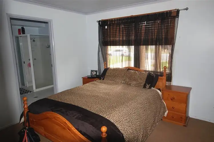 Seventh view of Homely house listing, 56 Elizabeth  Avenue, Forest Hill NSW 2651