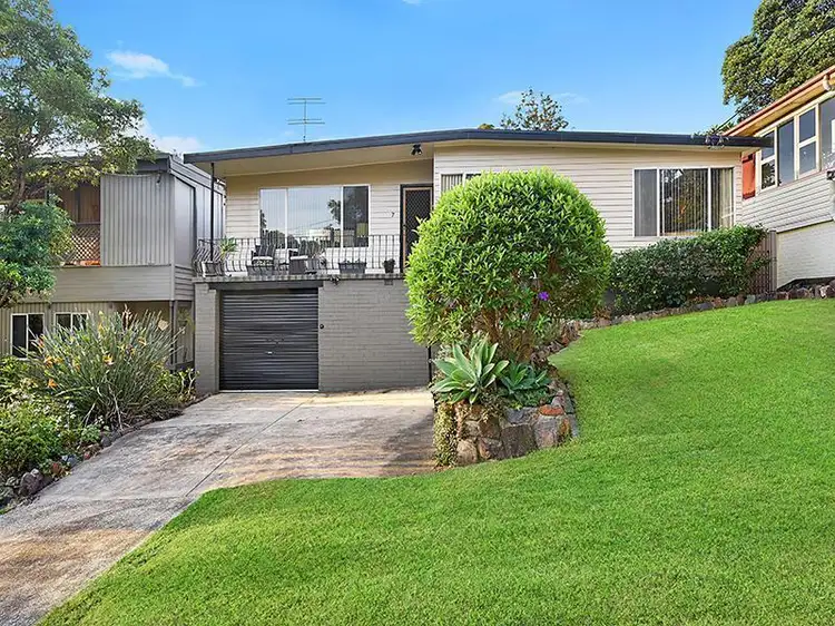 7 Whalan Street, Garden Suburb NSW 2289
