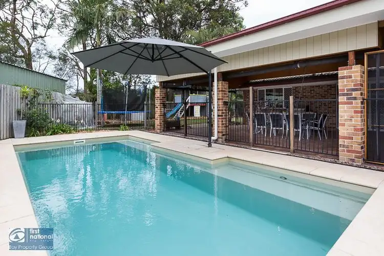 8 Club Crescent, Redland Bay QLD 4165