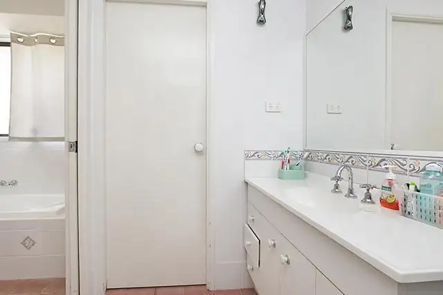 Fifth view of Homely house listing, 17 Ventura Close, Rutherford NSW 2320