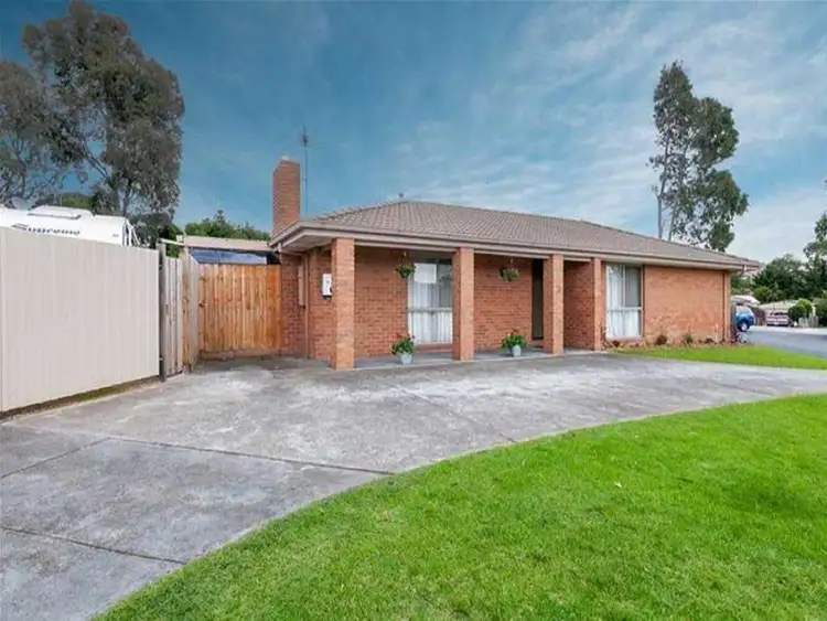 Second view of Homely house listing, 3 Lister Crescent, Sunbury VIC 3429