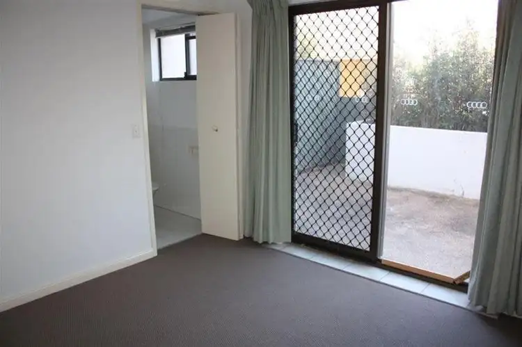 Sixth view of Homely apartment listing, 2/26 Lather Street, Southport QLD 4215