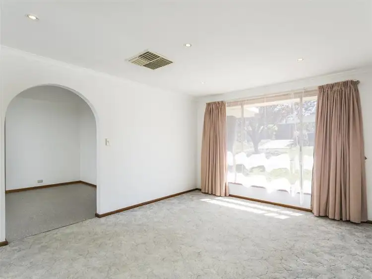 Second view of Homely house listing, 4 Scott Court, Woodcroft SA 5162