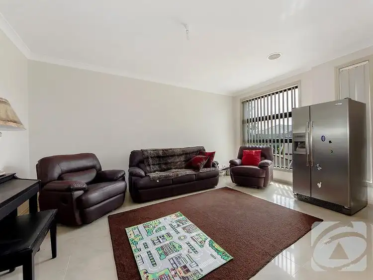 Second view of Homely house listing, 1/7 Katrina Drive, Burnside Heights VIC 3023