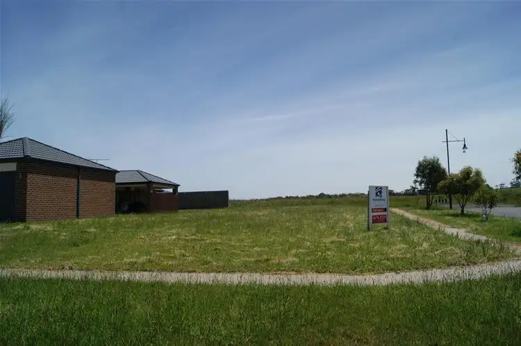 2 Somerset Place, Inverloch VIC 3996