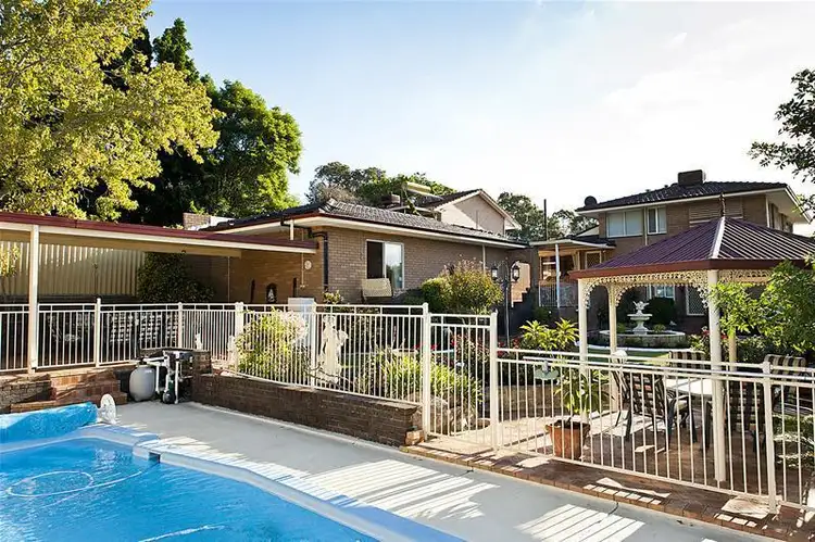 2 Carrick Road, Mount Richon WA 6112