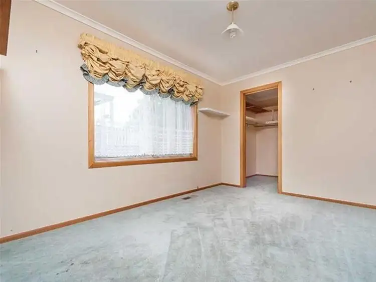 Fifth view of Homely house listing, 8 Solomon Court, Sunbury VIC 3429