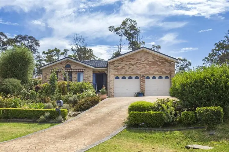 8 Hartog Place, Sunshine Bay NSW 2536