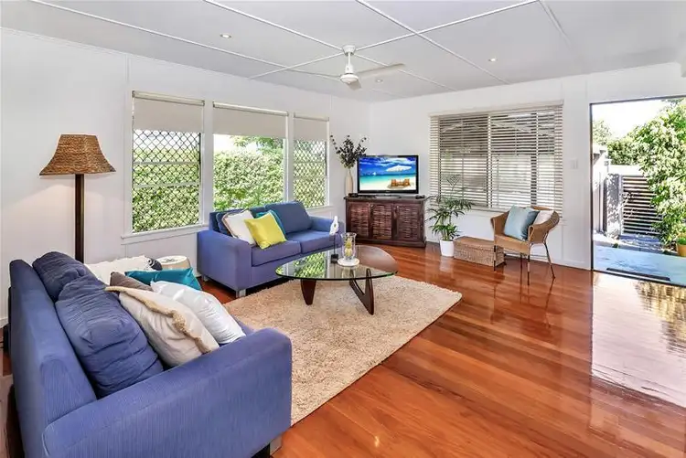 29 Third Avenue, Palm Beach QLD 4221