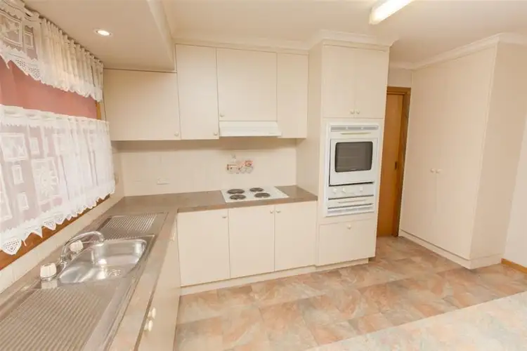 Third view of Homely townhouse listing, 2a Kalimna Drive, Mildura VIC 3500