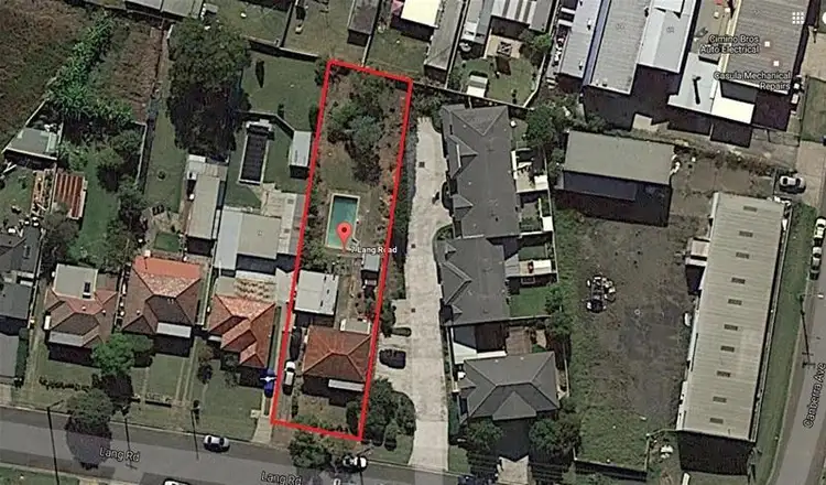 7 Lang Road, Casula NSW 2170