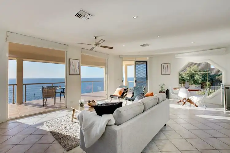 18 Marine Parade, Marino SA 5049