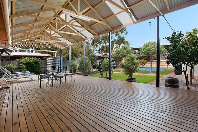 18 Leslie McIntyre Avenue, Salisbury Downs SA 5108