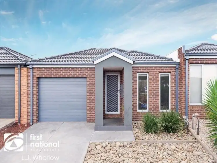 2/41 Baggygreen Street, Sunbury VIC 3429