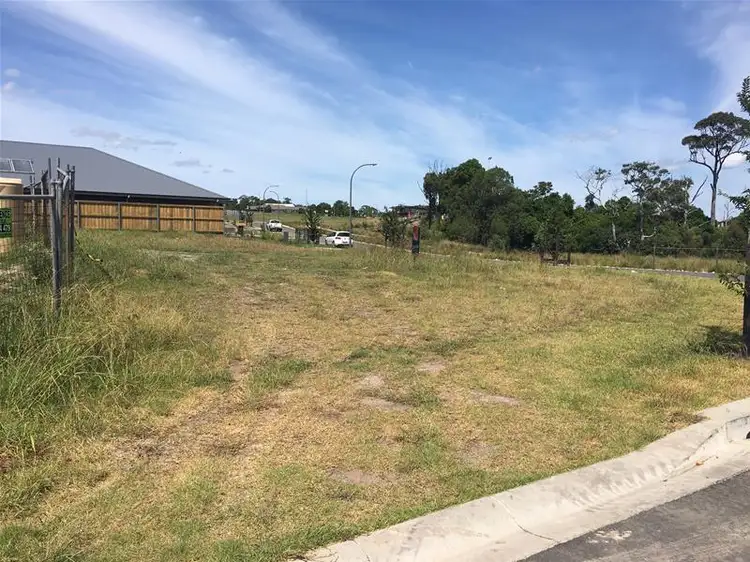 21 Katal Street, Fletcher NSW 2287