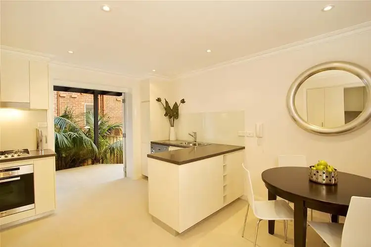 Third view of Homely apartment listing, 2 /1 Parkview Road, Fairlight NSW 2094