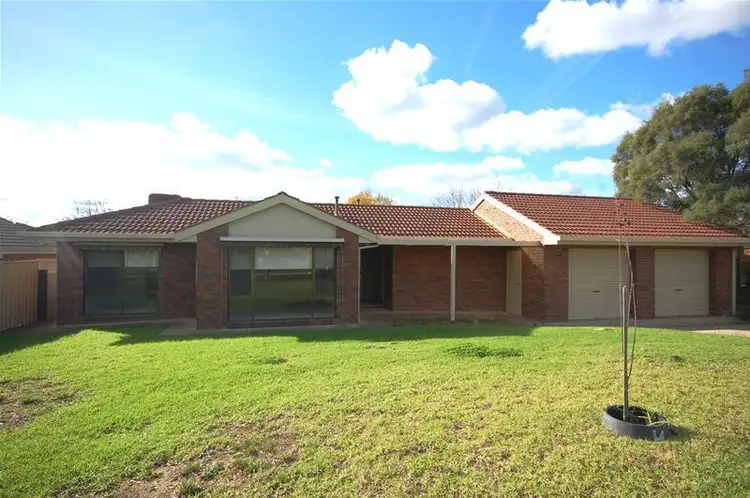Main view of Homely house listing, 5 Brooklyn Drive, Bourkelands NSW 2650