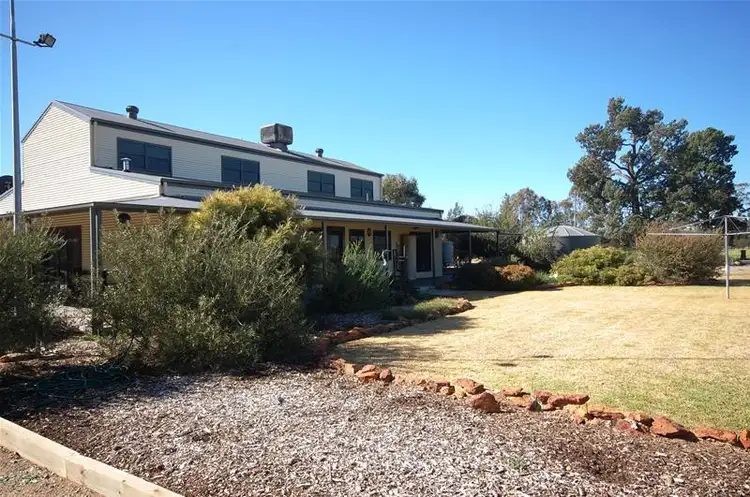 75 Barton Street, Lockhart NSW 2656