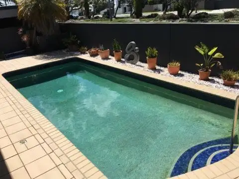 56 T E Peters Drive, Broadbeach Waters QLD 4218