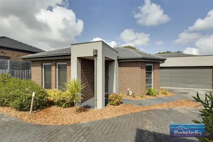 8/22 Green Island Avenue, Mount Martha VIC 3934