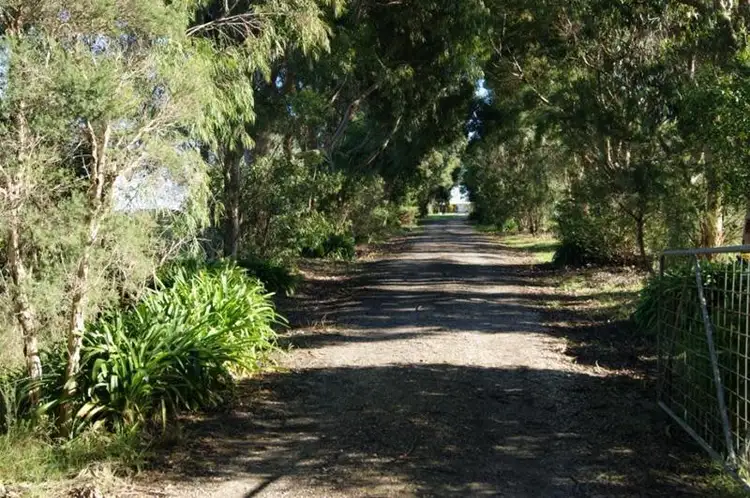260 McCraws Road, Wattle Bank, Inverloch VIC 3996