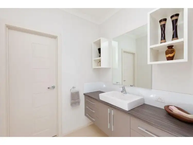 Sixth view of Homely house listing, 5 Brent Court, Mildura VIC 3500