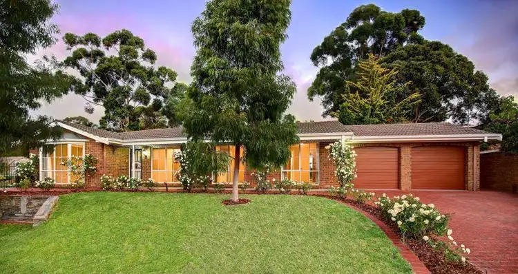 5 Stirling Avenue, Aberfoyle Park SA 5159
