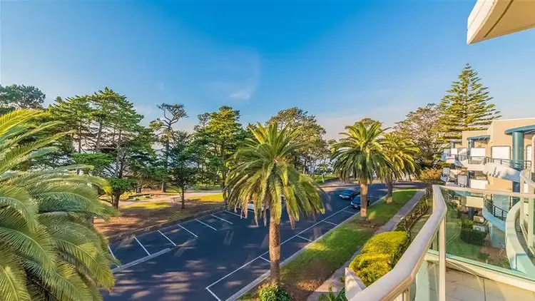 441/2-3 The Esplanade, Cowes VIC 3922