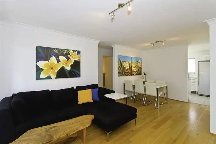 7/54 Sarawak Avenue, Palm Beach QLD 4221