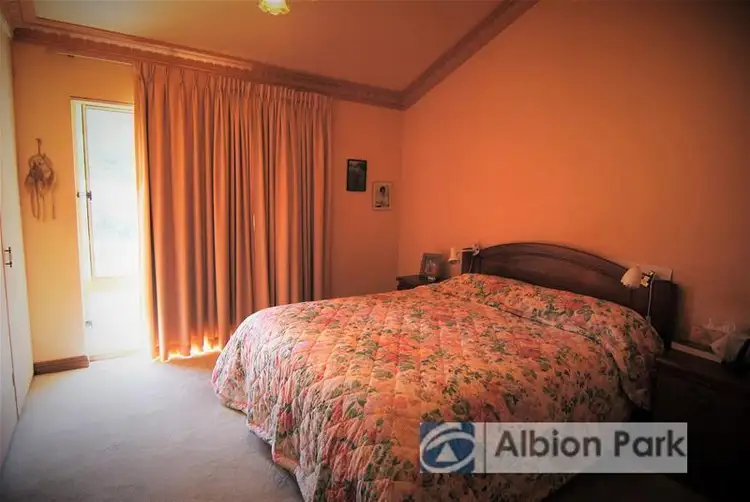Sixth view of Homely house listing, 8 Digby Close, Albion Park NSW 2527
