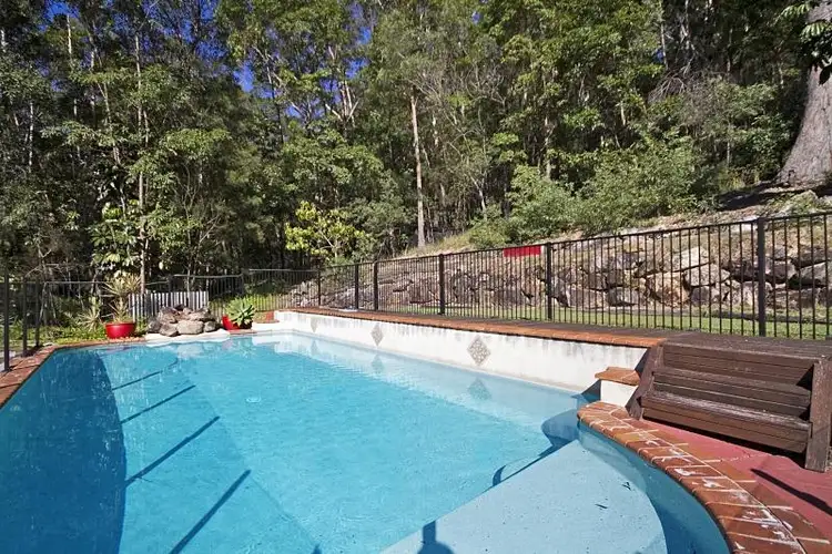 5 Gough Place, Currumbin Waters QLD 4223