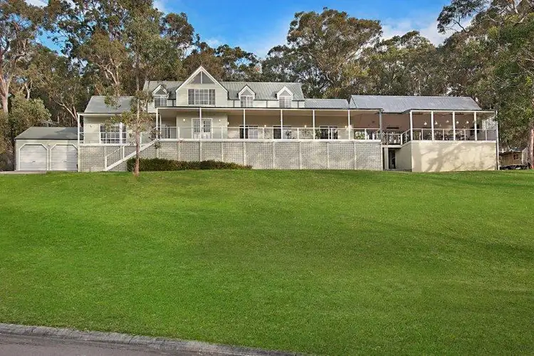 33 Sanctuary Grove, Tingira Heights NSW 2290